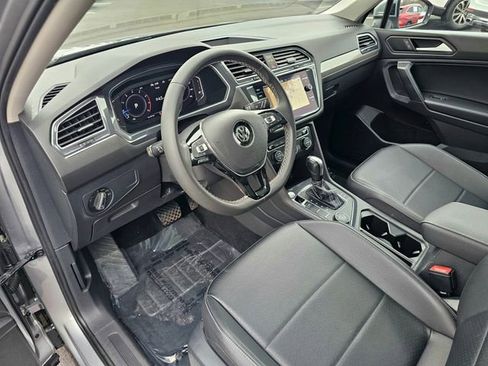 Used 2021 Volkswagen Tiguan SEL image 15