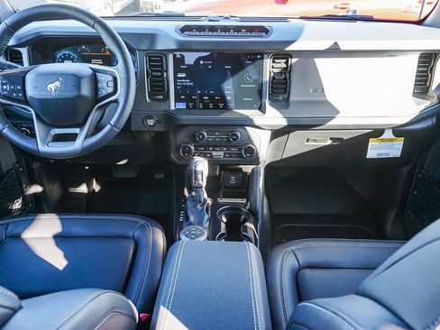 New 2025 Ford Bronco Badlands AWD/4WD image 14