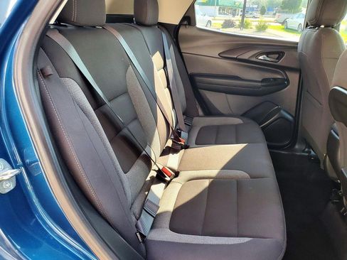 Used 2021 Chevrolet TrailBlazer LT w/ Convenience Package FWD image 14