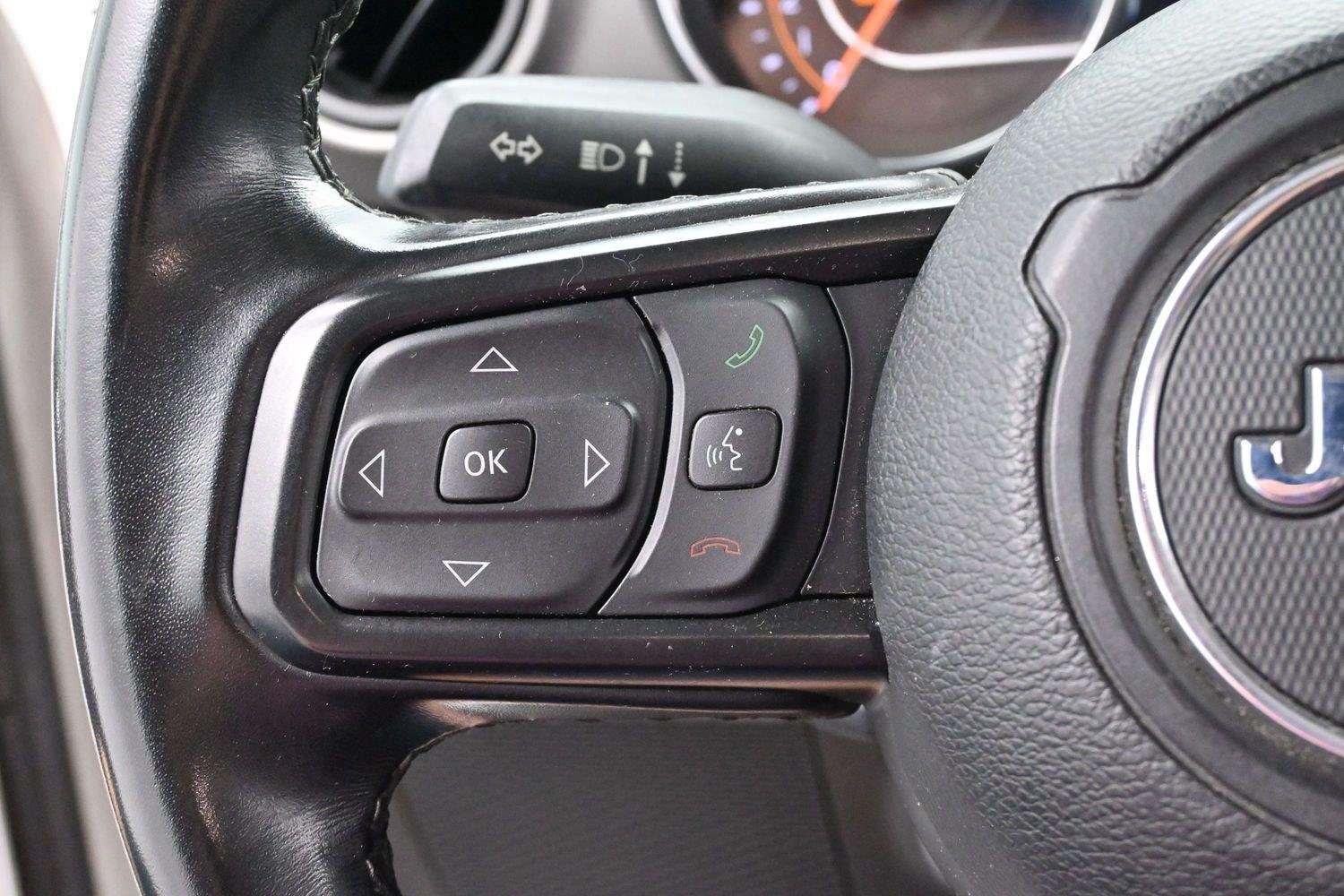 Used 2022 Jeep Gladiator Sport AWD/4WD image 15