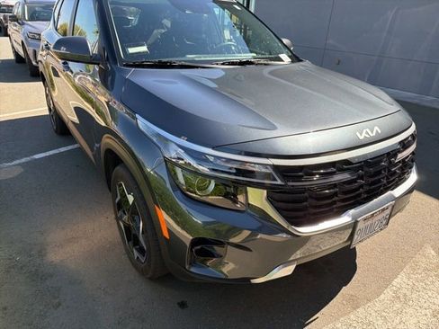Used 2025 Kia Seltos EX image 5
