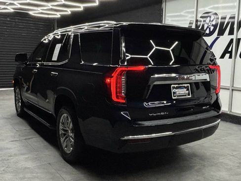 Used 2023 GMC Yukon SLT w/ SLT Premium Package AWD/4WD image 7