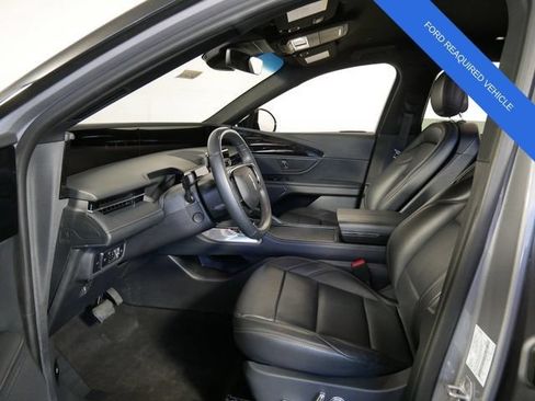 Used 2024 Lincoln Nautilus Premier w/ Jet Appearance Package AWD/4WD image 15
