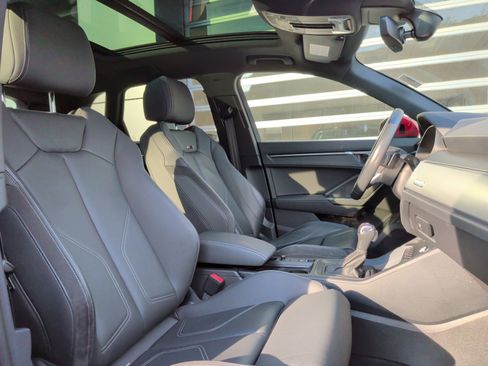 Certified 2022 Audi Q3 2.0T Premium w/ Black Optic Sport Package image 34