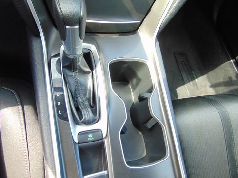 Used 2020 Honda Accord EX image 19