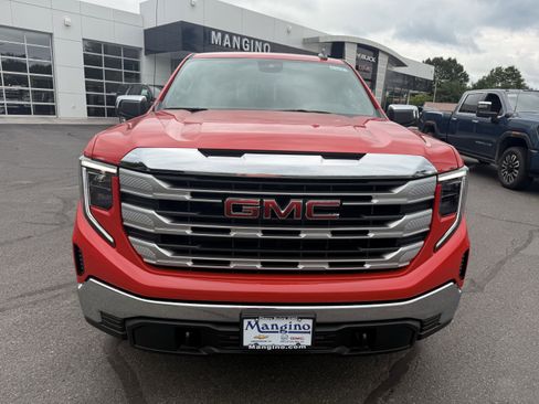 New 2025 GMC Sierra 1500 SLE w/ Preferred Package image 8