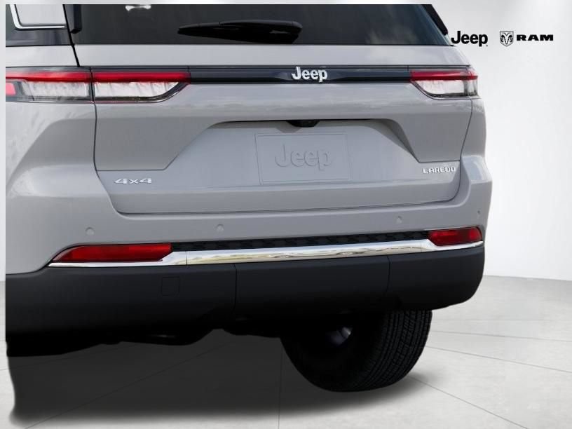 New 2026 Jeep Grand Cherokee Laredo X AWD/4WD image 39