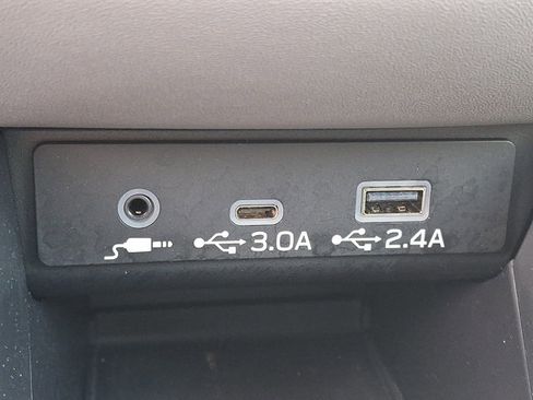 Certified 2025 Subaru Outback Premium image 22