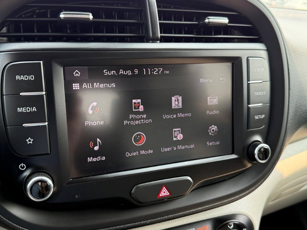 Used 2023 Kia Soul LX FWD image 25