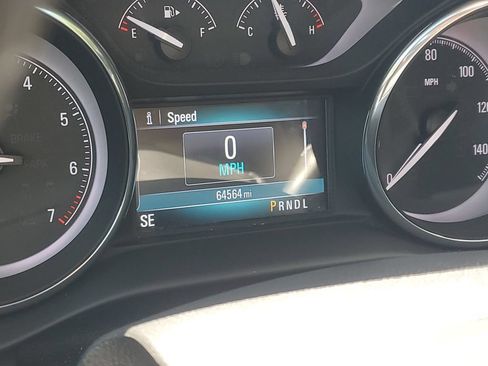 Used 2020 Buick Envision Essence w/ LPO, Interior Luxury Package FWD image 29