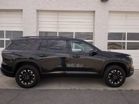 Used 2025 Chevrolet Traverse Z71 AWD/4WD image 1