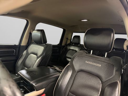 Used 2019 RAM 1500 Laramie AWD/4WD image 34