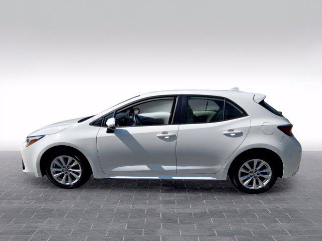 Used 2025 Toyota Corolla SE FWD image 4