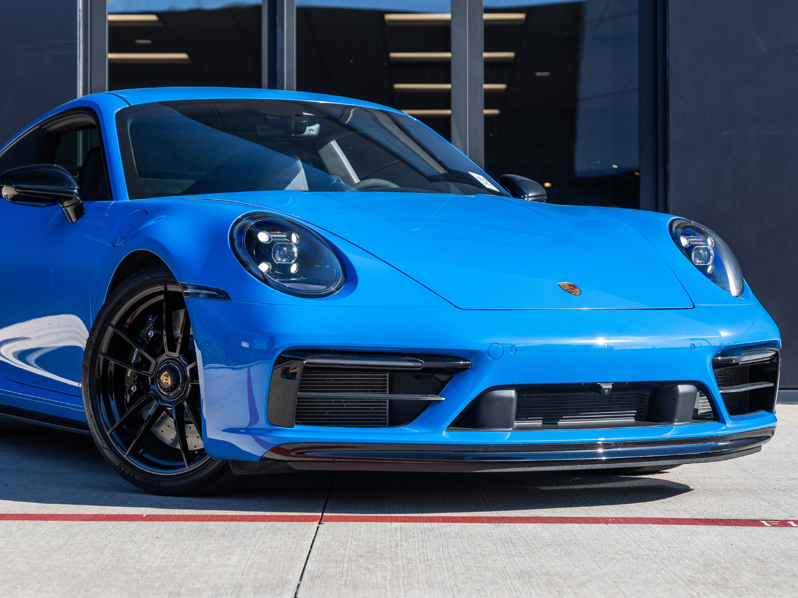 Certified 2023 Porsche 911 Carrera GTS RWD image 9