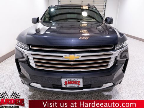 Used 2024 Chevrolet Suburban High Country image 7
