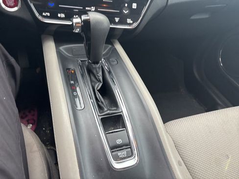 Used 2016 Honda HR-V EX image 9