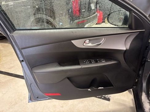 Certified 2023 Kia Forte LXS w/ LXS Technology Package image 8