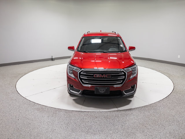 Used 2022 GMC Terrain SLT w/ Infotainment Package II FWD image 27
