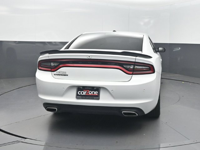 Used 2021 Dodge Charger SXT w/ Blacktop Package RWD image 25