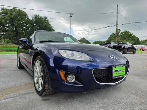 Used 2011 MAZDA MX-5 Miata Grand Touring w/ Premium Pkg RWD image 4
