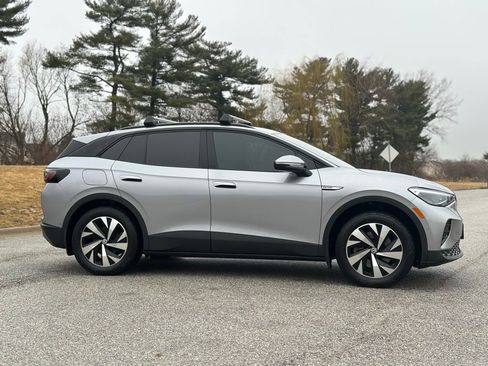 Used 2023 Volkswagen ID.4 Pro image 8