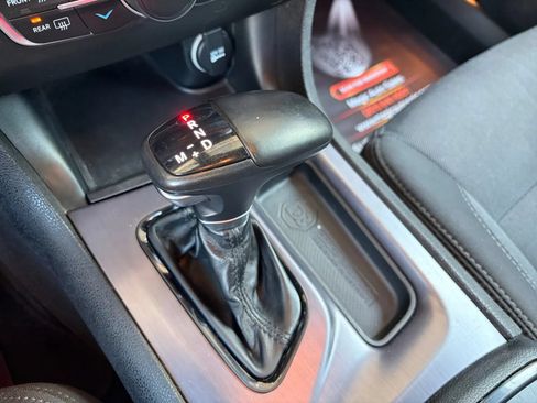 Used 2018 Dodge Charger SXT w/ Blacktop Package RWD image 26
