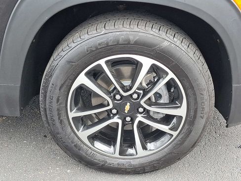 Used 2024 Chevrolet TrailBlazer LT AWD/4WD image 8