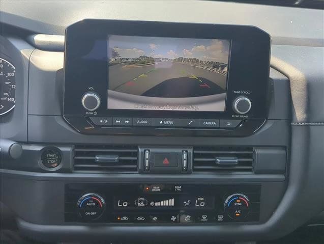 Used 2025 Nissan Pathfinder S FWD image 21