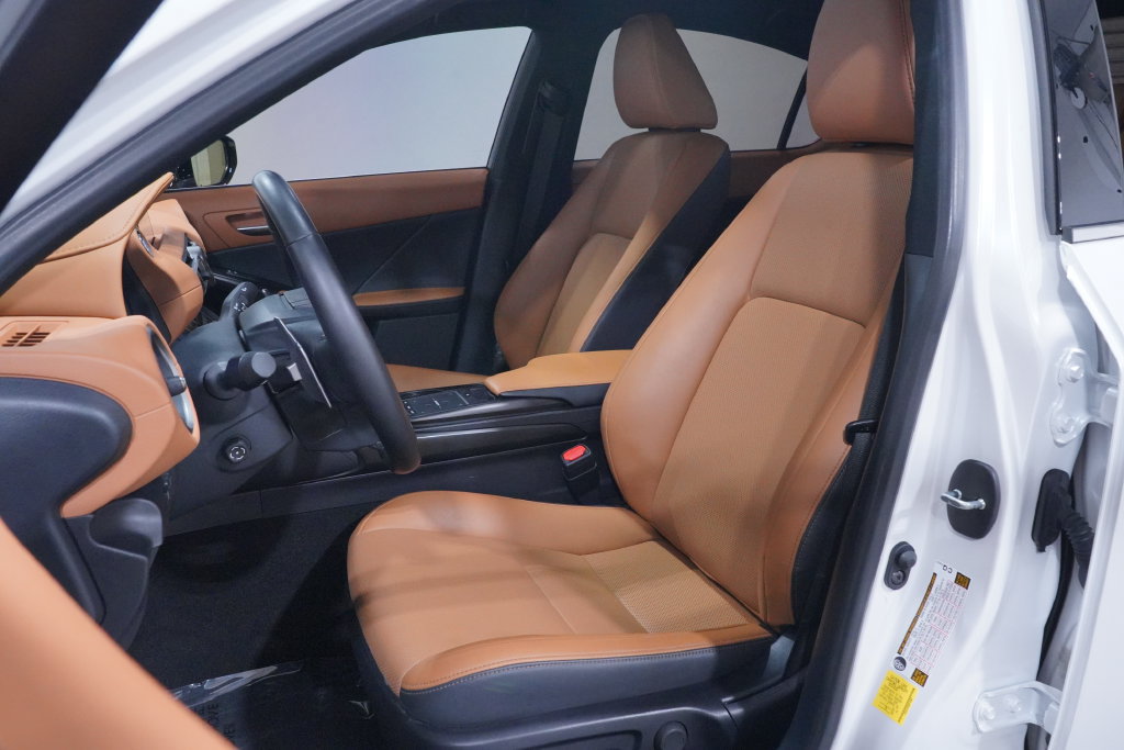 Used 2022 Lexus IS 300 w/ Premium Package RWD image 7