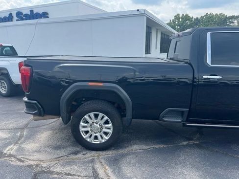 Used 2021 GMC Sierra 3500 Denali w/ Denali Ultimate Package AWD/4WD image 4