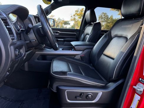 Used 2024 RAM 1500 Laramie image 15