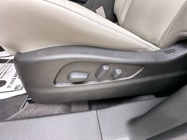 Certified 2023 Cadillac XT4 Premium Luxury FWD image 20