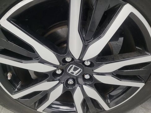 Used 2019 Honda Pilot Touring image 31