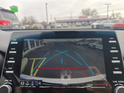 Used 2019 Toyota Avalon Limited image 11