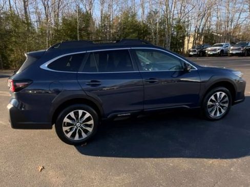 Used 2023 Subaru Outback Limited image 9