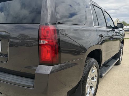Used 2017 Chevrolet Tahoe LT w/ LT Signature Package AWD/4WD image 8
