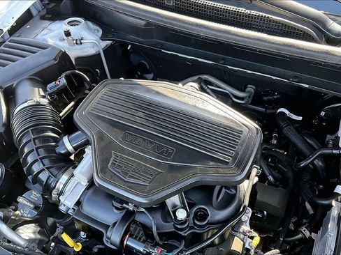 Used 2025 Cadillac XT5 Premium Luxury image 31