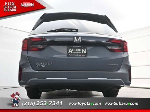 Used 2025 Honda Odyssey Sport-L image 17