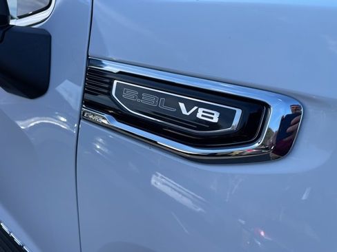 Used 2022 GMC Sierra 1500 SLT w/ SLT Premium Package image 4