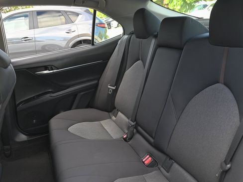 Used 2019 Toyota Camry LE image 15