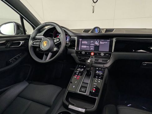 New 2026 Porsche Macan Turbo image 22