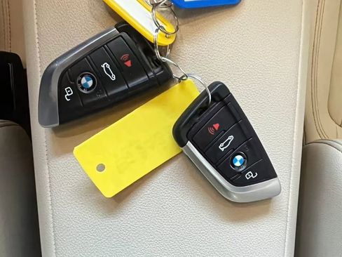 Used 2023 BMW 330i xDrive Sedan w/ Driving Assistance Package image 27