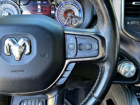 Used 2019 RAM 1500 Limited image 11