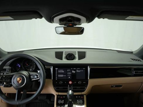 New 2025 Porsche Macan image 16