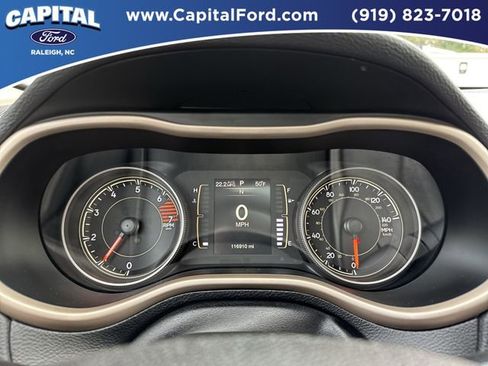 Used 2016 Jeep Cherokee 75th Anniversary image 25