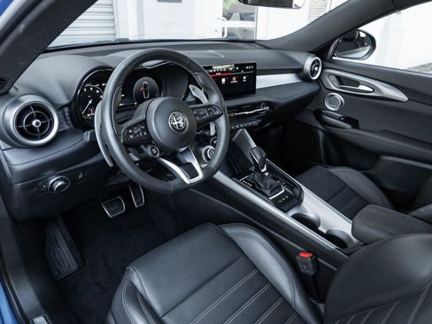 Used 2024 Alfa Romeo Tonale Veloce image 6