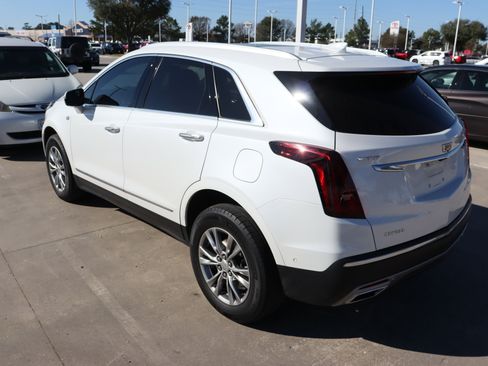 Used 2022 Cadillac XT5 Premium Luxury w/ Technology Package image 6