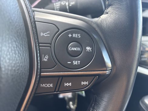 Used 2024 Toyota Camry SE image 20