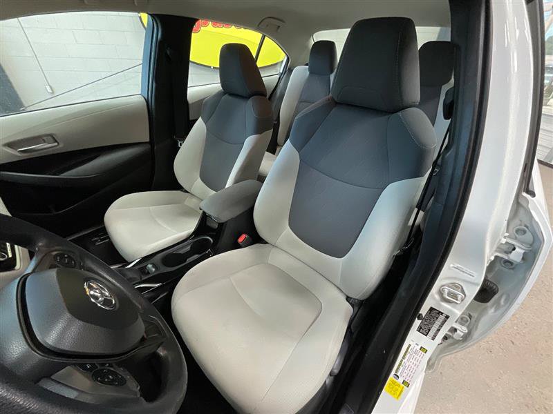 Used 2020 Toyota Corolla LE FWD image 14