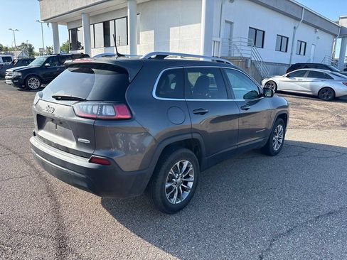 Used 2019 Jeep Cherokee Latitude Plus w/ Cold Weather Group AWD/4WD image 7